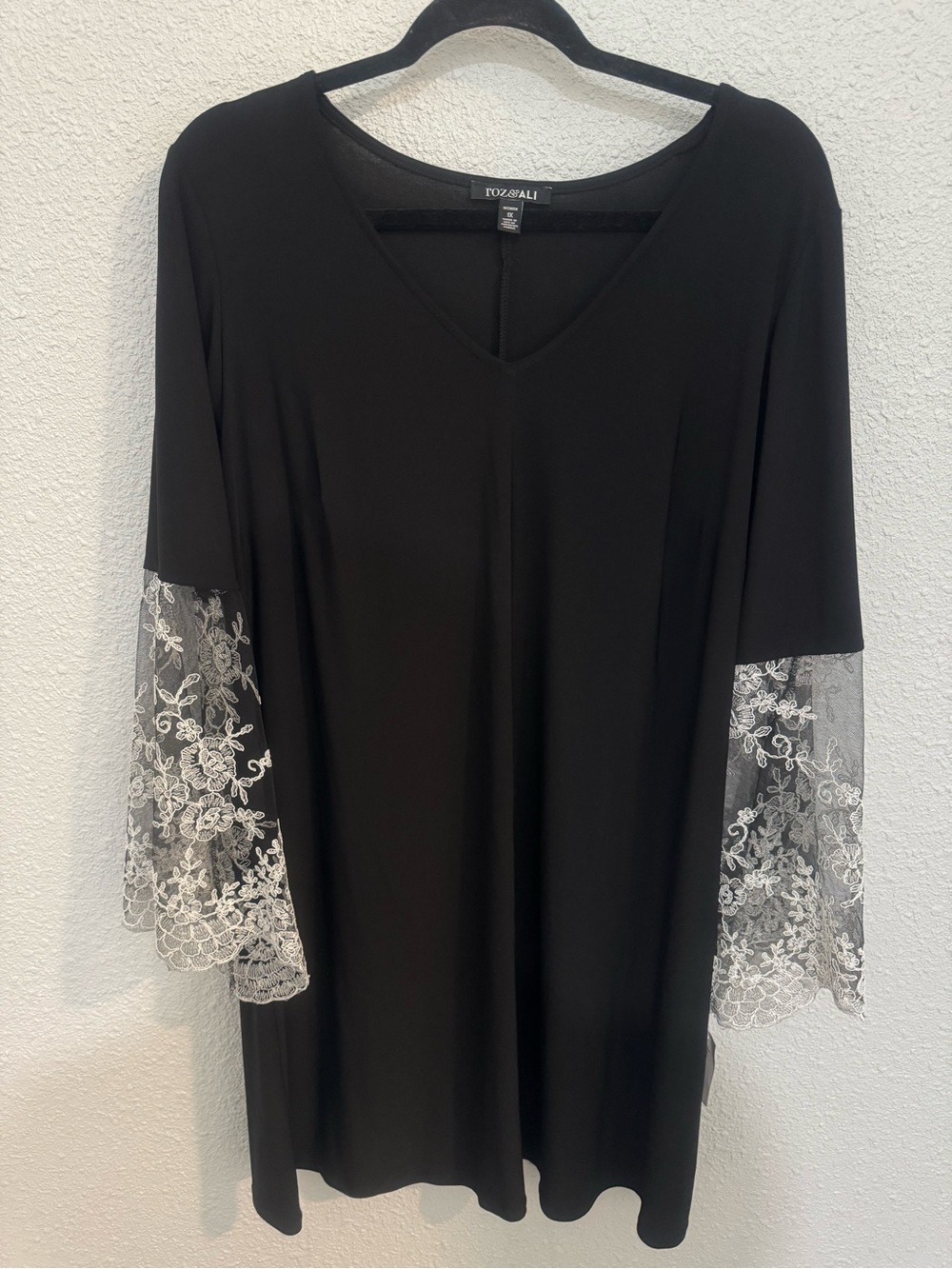 Roz & Ali Black V-neck dress with flared sleeves & white lace embroidered cuffs